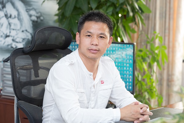 靖邦科技SMT加工廠家董事長羅心華-羅總的人生故事