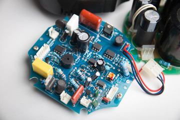 PCB線路板貼片加工飛濺物解析